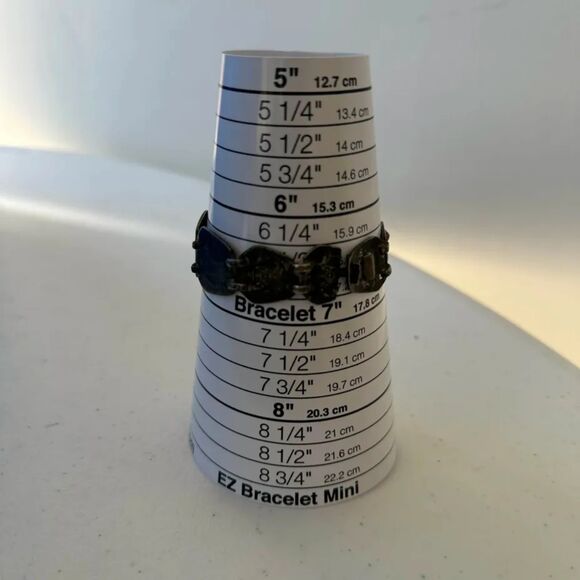 Vintage WW2 Silver Trench Art Coin Heart Bracelet Britain Coin - Picture 5 of 5